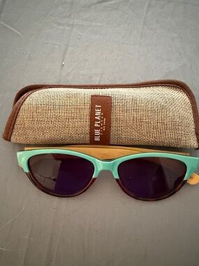 Blu Planet Women's Two-Tone Teal Blue & Tortoise Reading Sunglasses +2.00